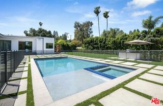 20141 Wells Drive, Woodland Hills, CA 91364