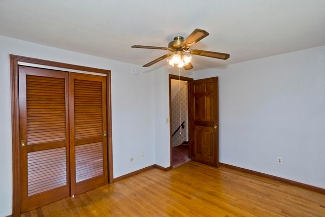 15 Fernwood Dr, Wilbraham, MA 01095