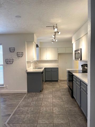 5117 San Antonio Ave, Midland, TX 79707