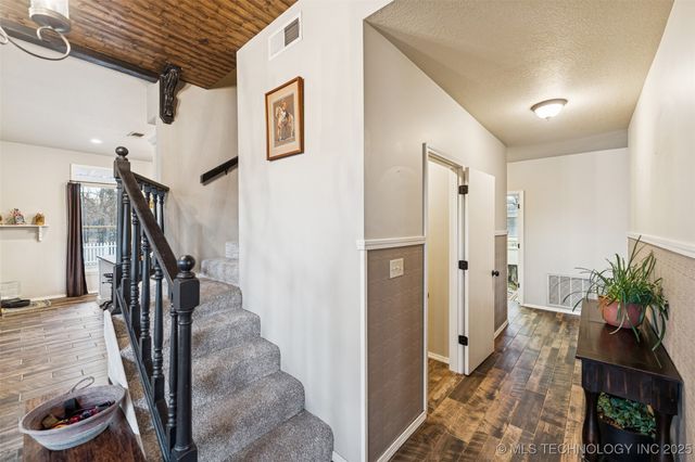 5558 N 441, Adair, OK 74330