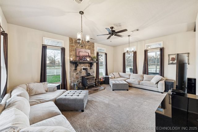 5558 N 441, Adair, OK 74330