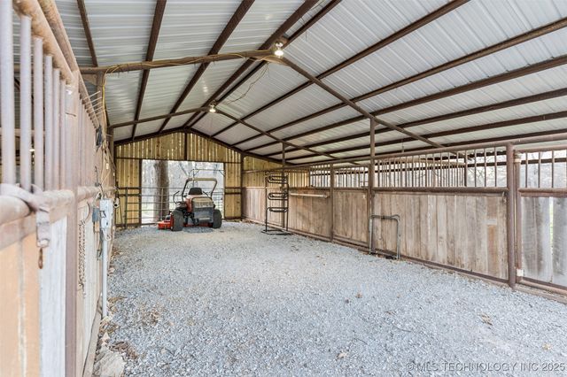 5558 N 441, Adair, OK 74330