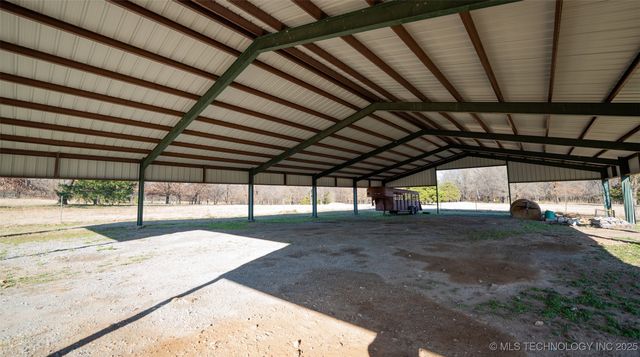 5558 N 441, Adair, OK 74330