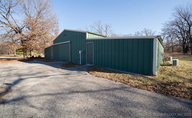 5558 N 441, Adair, OK 74330