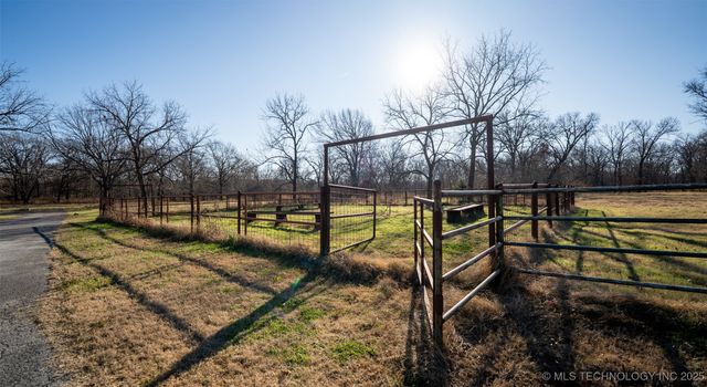 5558 N 441, Adair, OK 74330