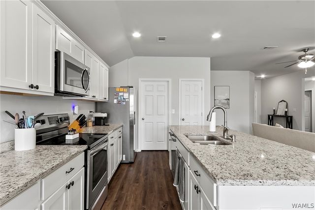 16418 Natchez, Moundville, AL 35474