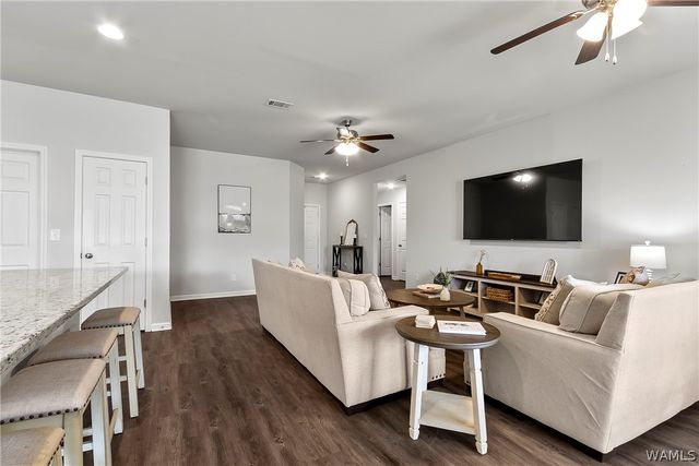 16418 Natchez, Moundville, AL 35474