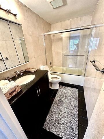 22 Chestnut Place 210, Brookline, MA 02445