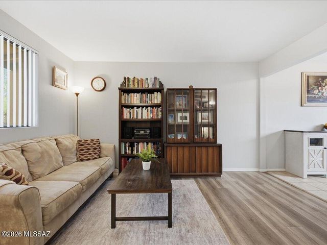 350 N Silverbell Rd Apt 34, Tucson, AZ 85745