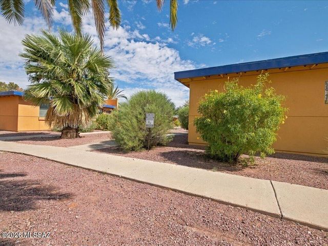 350 N Silverbell Rd Apt 34, Tucson, AZ 85745