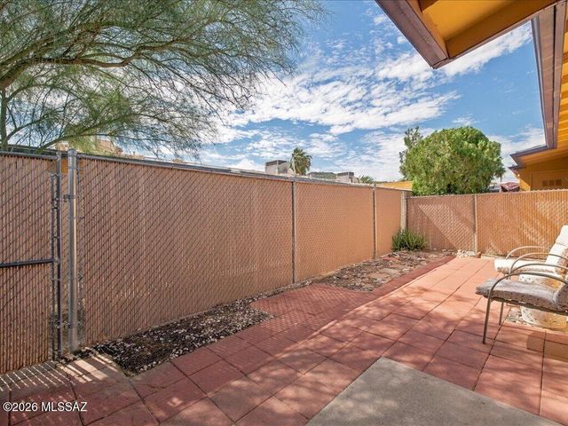 350 N Silverbell Rd Apt 34, Tucson, AZ 85745