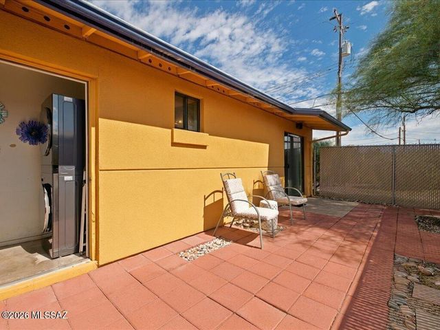 350 N Silverbell Rd Apt 34, Tucson, AZ 85745