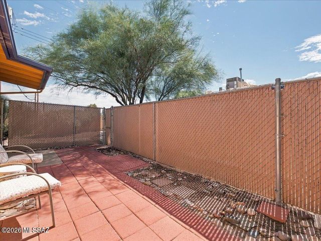 350 N Silverbell Rd Apt 34, Tucson, AZ 85745