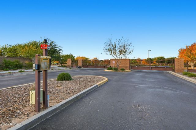 22940 E CAMACHO Road, Queen Creek, AZ 85142