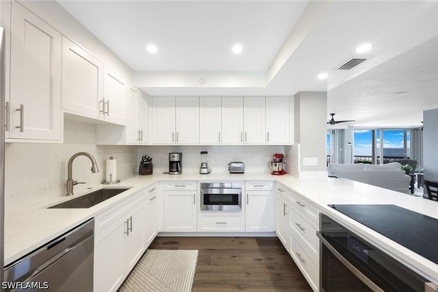 5501 Heron Point DR 1203, Naples, FL 34108