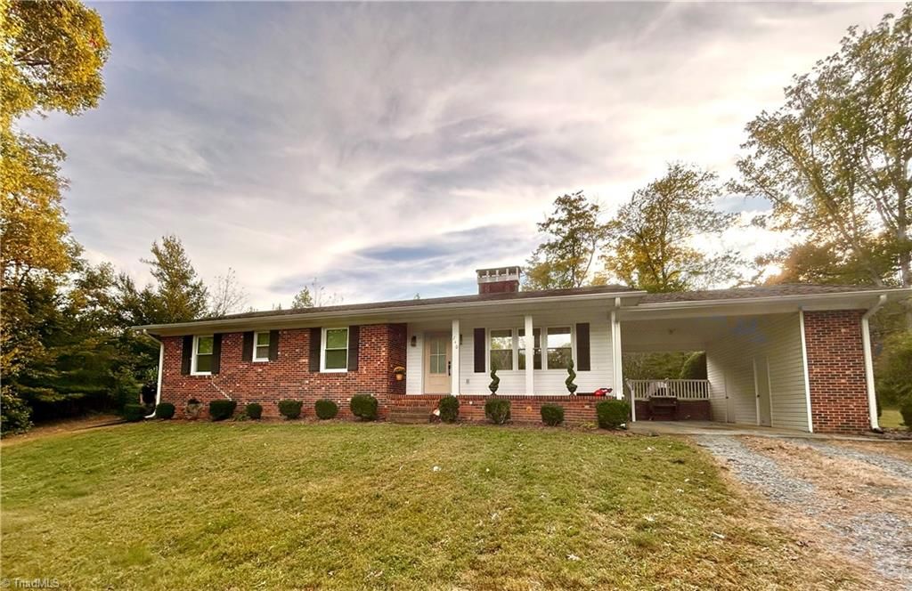 240 Oakcrest Drive, Madison, NC 27025