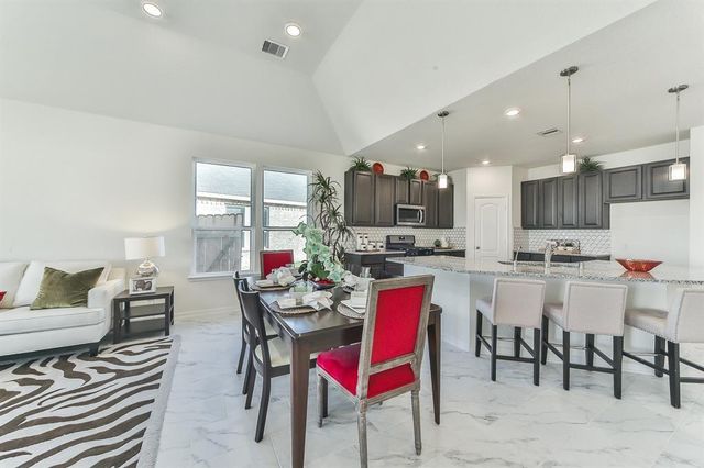 25206 Farmdale Lane, Richmond, TX 77406