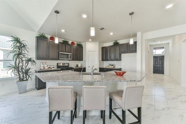 25206 Farmdale Lane, Richmond, TX 77406