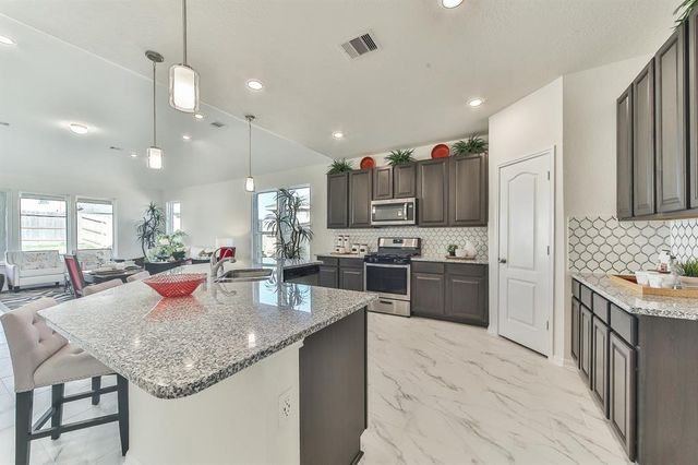 25206 Farmdale Lane, Richmond, TX 77406