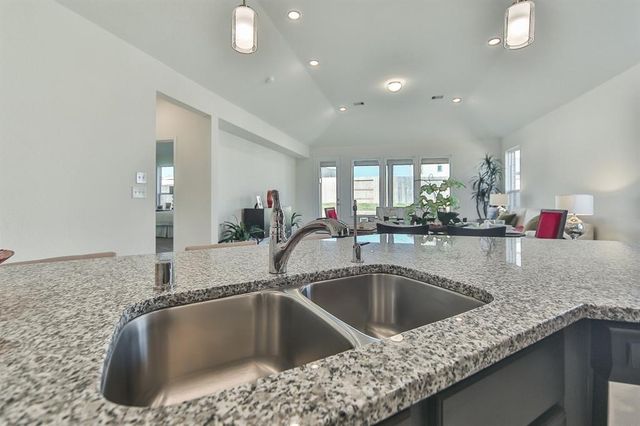 25206 Farmdale Lane, Richmond, TX 77406