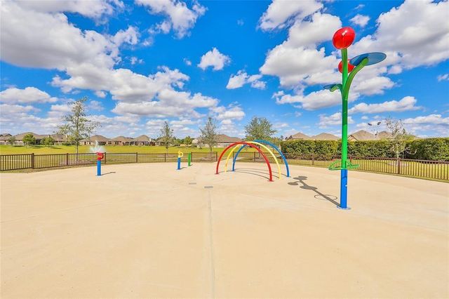 25206 Farmdale Lane, Richmond, TX 77406