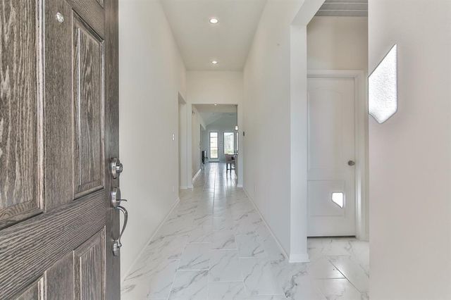 25206 Farmdale Lane, Richmond, TX 77406