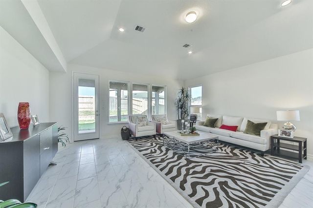 25206 Farmdale Lane, Richmond, TX 77406