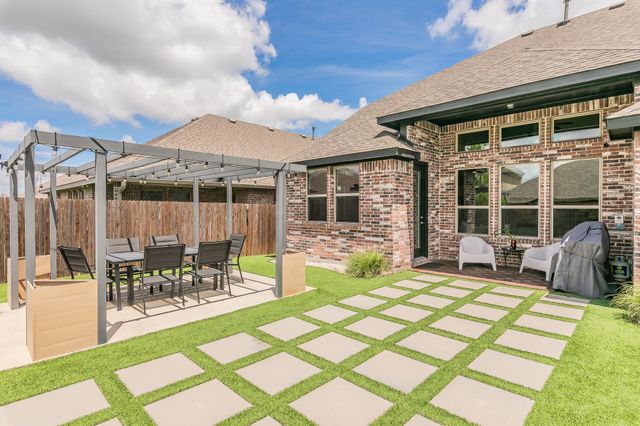 838 Mildren Lane, Fate, TX 75087