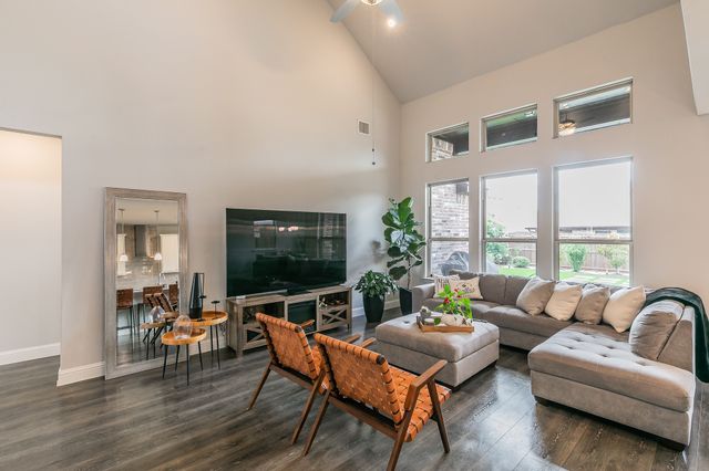 838 Mildren Lane, Fate, TX 75087