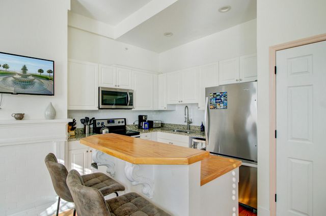 165 Spring Street A,B,C,D,E, Charleston, SC 29403