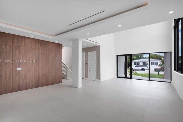 6438 SW 23rd St, Miami, FL 33155
