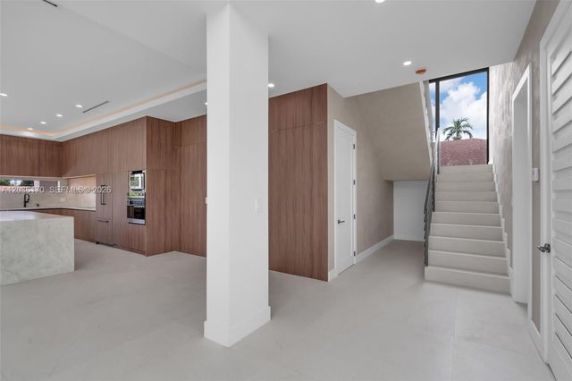 6438 SW 23rd St, Miami, FL 33155