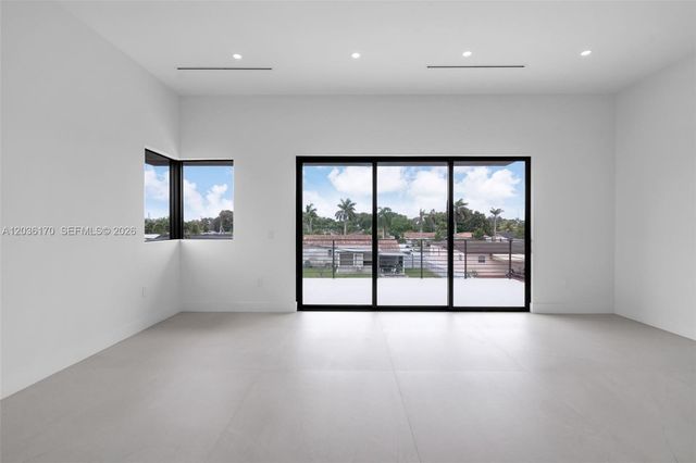 6438 SW 23rd St, Miami, FL 33155