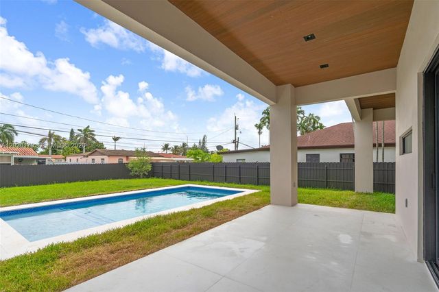 6438 SW 23rd St, Miami, FL 33155
