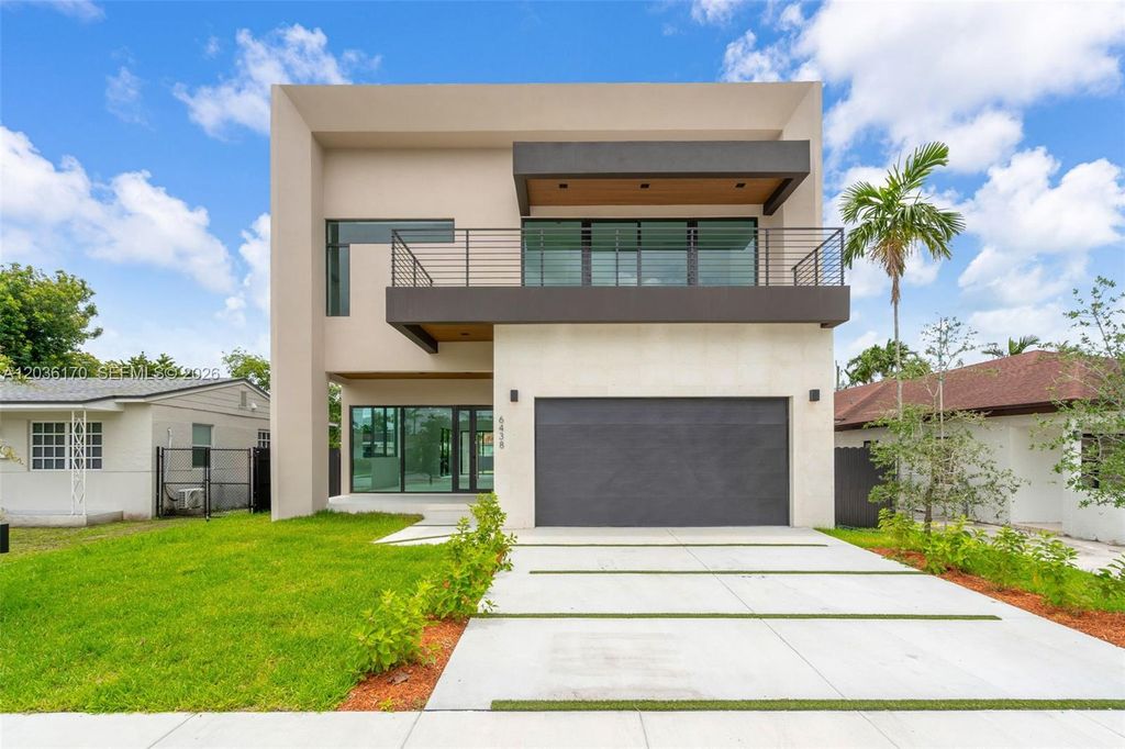 6438 SW 23rd St, Miami, FL 33155