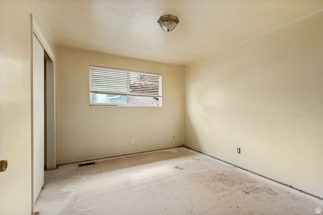 1447 E HOLLOW DALE DR, Salt Lake City, UT 84121