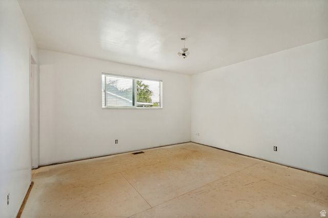 1447 E HOLLOW DALE DR, Salt Lake City, UT 84121