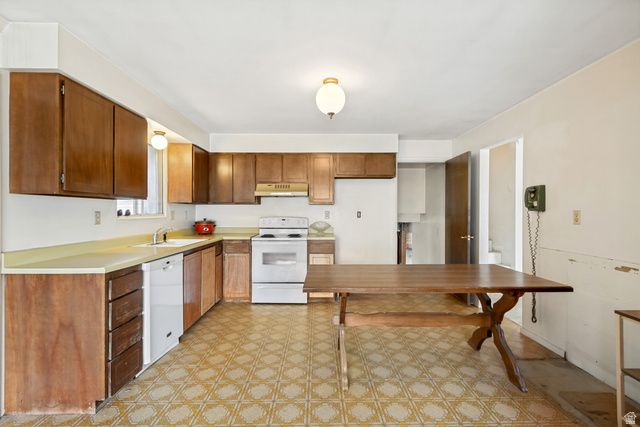1447 E HOLLOW DALE DR, Salt Lake City, UT 84121