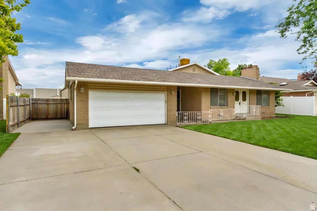 1447 E HOLLOW DALE DR, Salt Lake City, UT 84121 — photo 2