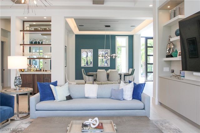 3123 Crayton RD, Naples, FL 34103