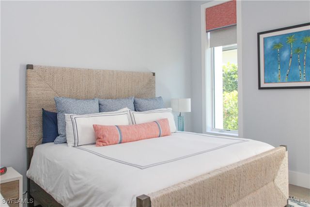 3123 Crayton RD, Naples, FL 34103