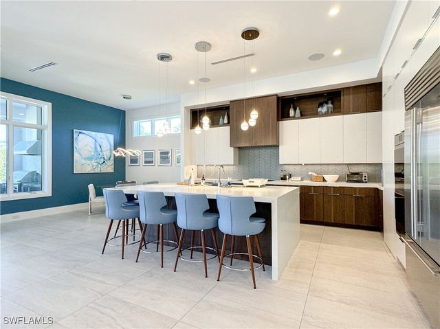 3123 Crayton RD, Naples, FL 34103