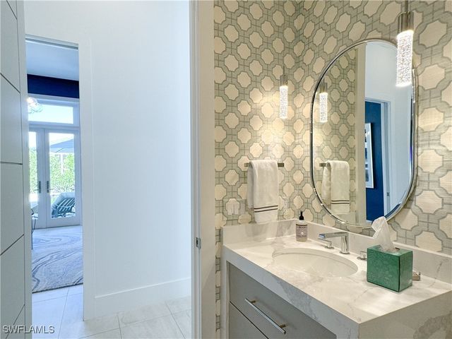 3123 Crayton RD, Naples, FL 34103