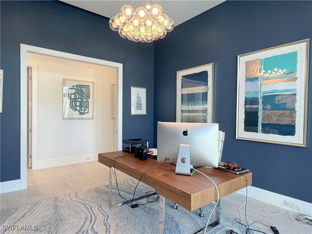 3123 Crayton RD, Naples, FL 34103