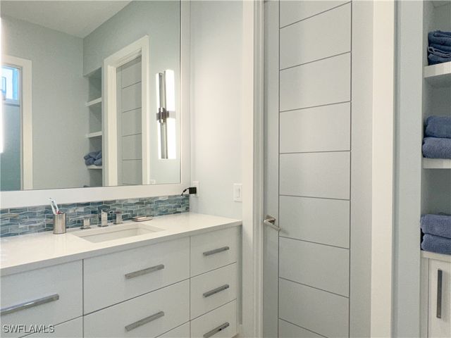 3123 Crayton RD, Naples, FL 34103