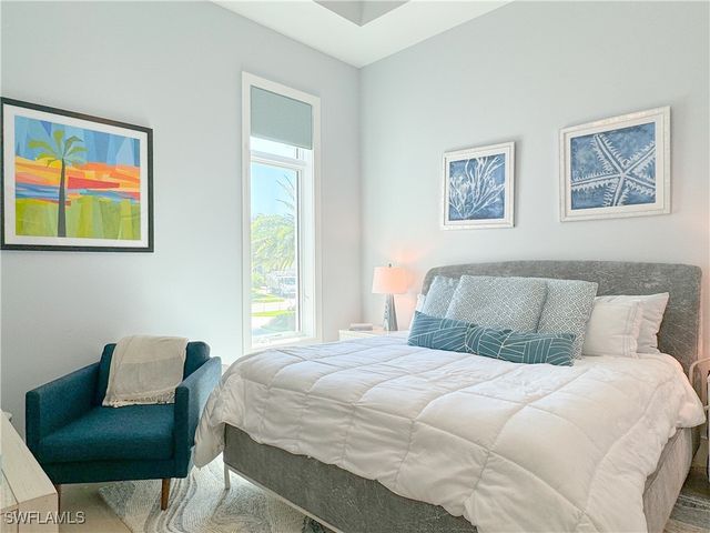 3123 Crayton RD, Naples, FL 34103