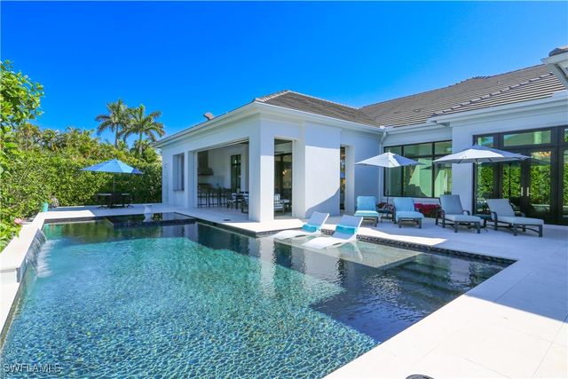 3123 Crayton RD, Naples, FL 34103