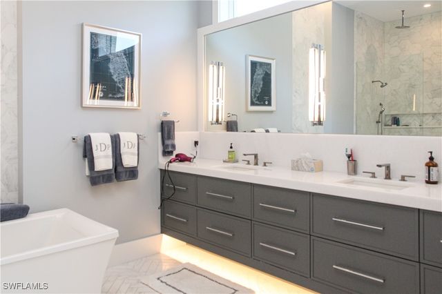 3123 Crayton RD, Naples, FL 34103