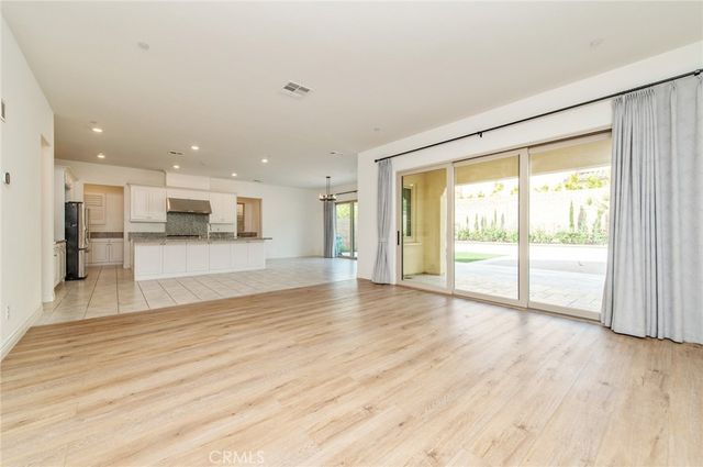 51 Lone Mountain, Irvine, CA 92602