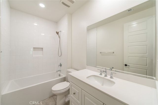 51 Lone Mountain, Irvine, CA 92602